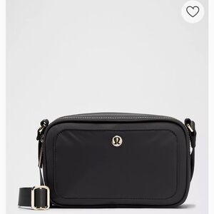 lululemon athletica Black Crossbody Camera Bag with Gold Accents
